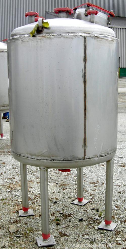 Unused-NEW: Mueller pressure tank, 470 gallon, 304/304L stainless steel, vertical. 48" diameter x 50" straight side. Dished top and bottom. Internal rated 15 psi at 200 deg F. Insulated with Foamglas...