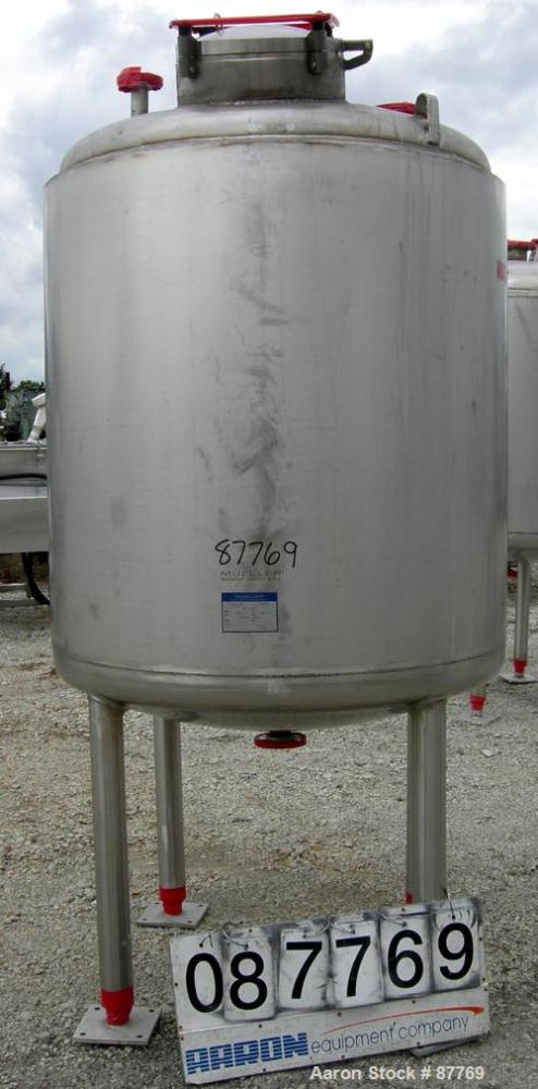 Unused-NEW: Mueller pressure tank, 470 gallon, 304/304L stainless steel, vertical. 48" diameter x 50" straight side. Dished top and bottom. Internal rated 15 psi at 200 deg F. Insulated with Foamglas...