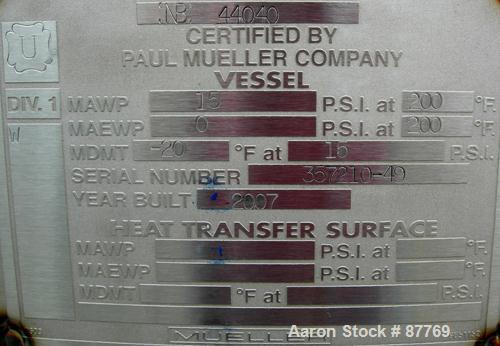 Unused-NEW: Mueller pressure tank, 470 gallon, 304/304L stainless steel, vertical. 48" diameter x 50" straight side. Dished top and bottom. Internal rated 15 psi at 200 deg F. Insulated with Foamglas...