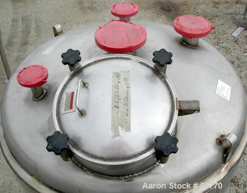 Unused-NEW: Mueller pressure tank, 470 gallon, 304/304L stainless steel, vertical. 48" diameter x 50" straight side. Dished top and bottom. Internal rated 15 psi at 200 deg F. Insulated with Foamglas...