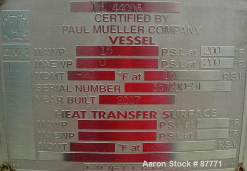 Unused-NEW: Mueller pressure tank, 470 gallon, 304/304L stainless steel, vertical. 48" diameter x 50" straight side. Dished top and bottom. Internal rated 15 psi at 200 deg F. Insulated with Foamglas...