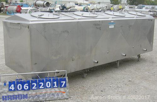 Used Mueller Flavor Tank, (4) compartment, approximate 200 gallon each, 304 stainless steel, jacketed.  Each compartment measures 38" long x 36" wide x approximately 33" deep.  V shaped top and botto...