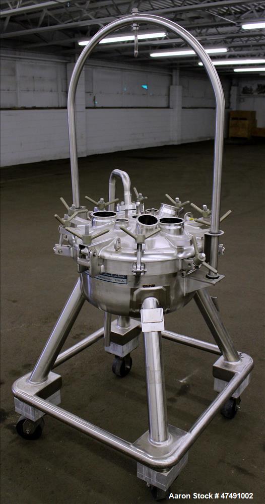 Used- Mueller Pressure Tank, Approximate 40 Liter (10.5 Gallon), 316L Stainless