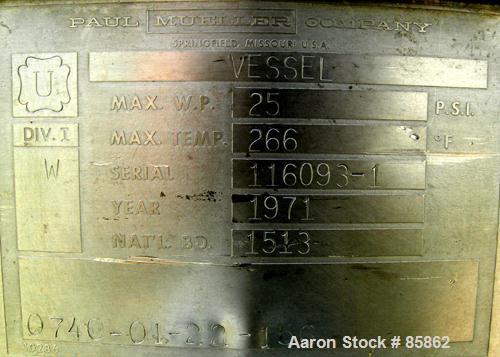 USED: Mueller pressure tank, 300 gallon, 304 stainless steel, vertical. 44" diameter x 42" straight side, dished top and bottom. Internal rated 25 psi at 266 deg F. 1" Diameter bottom supported shaft...