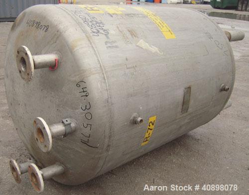 Used Niles Steel Tank Company Pressure Tank, 250 gallon, 316 stainless steel, vertical. 40" diameter x 48" straight side. Dish top and bottom. Internal rated full vacuum and 75 psi at 200 degrees F. ...
