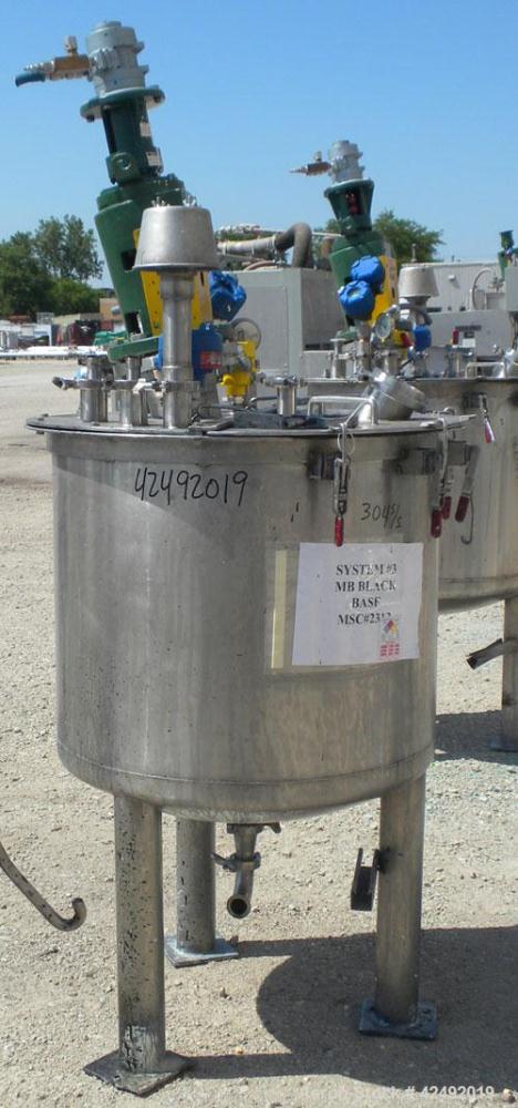 Used Tank, 80 Gallon, 304 Stainless Steel, Vertical. 30" Diameter x 24" straight side. Open top with a 2 piece cover, 1/2 bolt on, 1/2 clamp, dished bottom. Off center top entering Lightnin air opera...