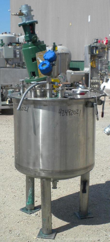 Used Tank, 80 Gallon, 304 Stainless Steel, Vertical. 30" Diameter x 24" straight side. Open top with a 2 piece cover, 1/2 bolt on, 1/2 clamp, dished bottom. Off center top entering Lightnin air opera...