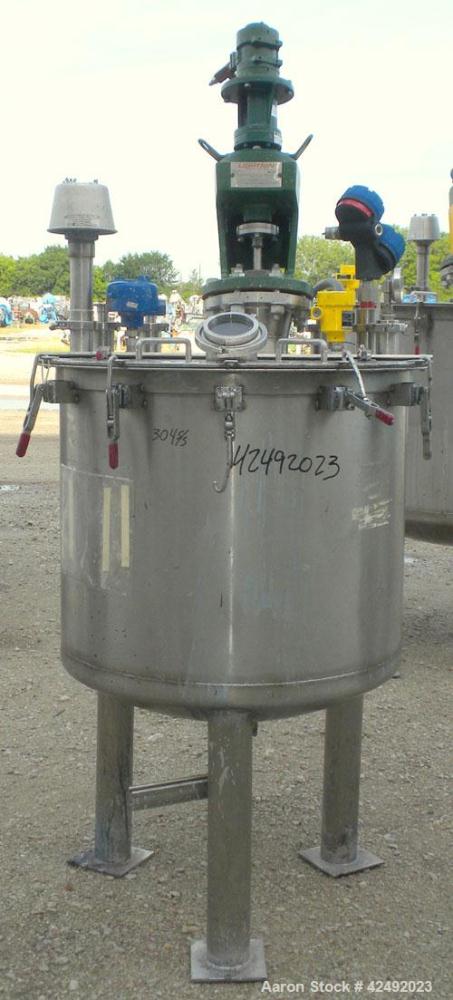 Used Tank, 80 Gallon, 304 Stainless Steel, Vertical. 30" Diameter x 24" straight side. Open top with a 2 piece cover, 1/2 bolt on, 1/2 clamp, dished bottom. Off center top entering Lightnin air opera...