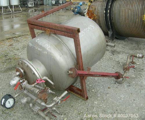 Used- Javo N.V. Alkmaar Pressure Tank, 100 gallon, 304 stainless steel, vertical. 30'' diameter x 30'' straight side, dished...