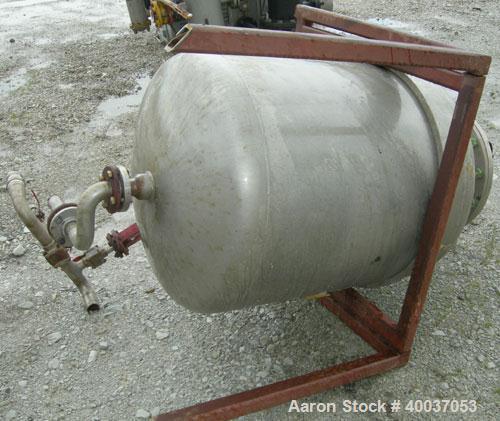 Used Javo N.V. Alkmaar Pressure Tank, 100 gallon, 304 stainless steel, vertical. 30'' diameter x 30'' straight side, dished top and bottom. Internal rated 50 psi at 300 deg F. 15'' top manway with co...