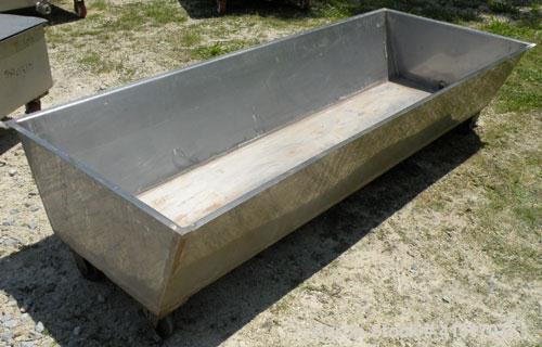 Used Trough/Tank, 150 Gallon, 316 Stainless Steel Horizontal. Trough measures approximately 94" long x 24" wide x 16" deep. 1 1/2" tri-clamp end bottom outlet. Mounted on casters.