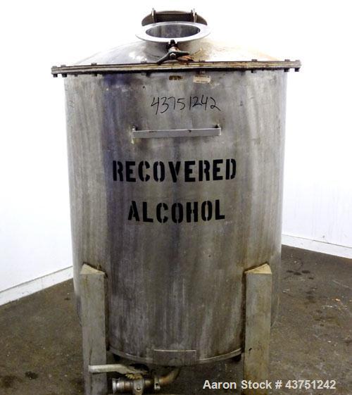 Used Tank, 100 Gallon, 304 Stainless Steel, Vertical. 30" Diameter x 34" straight side. Dished bolt-on top with an 8" hand hole with cover, 2" sloped bottom. 2" Tri-clamp off center bottom outlet. Mo...