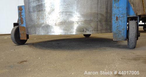Used- Tank, 400 Gallons, 304 Stainless Steel, Vertical. Approximate 49" diameter x 51" straight side, open top, no cover, sl...
