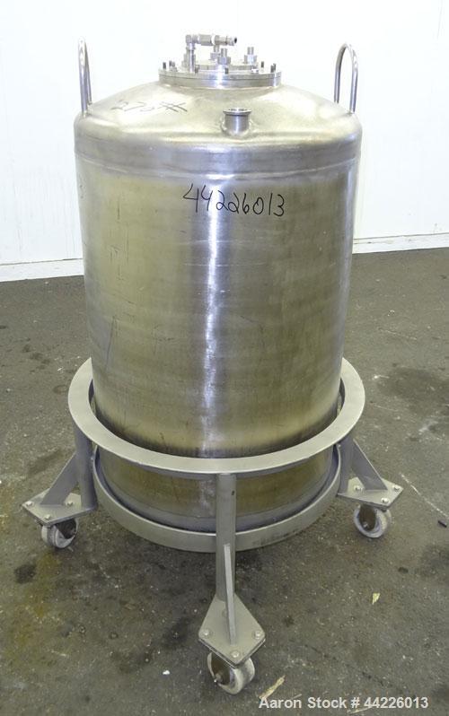 Used- Tank, 50 Gallon (189 Liter), 316 Stainless Steel, Vertical. Approximate 24" diameter x 30" straight side, dished top a...