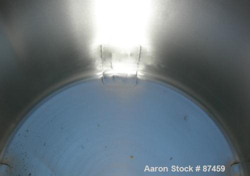 Used Northland Stainless Pressure Tank, 500 Liter (132 Gallon), 316 Stainless Steel, Vertical. 34" Diameter x 32" straight side, dished top and bottom. Internal rated 30 psi at -20 to 300 deg F. Open...