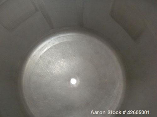Used Northland Stainless Pressure Tank 300 gallon, 316L stainless steel, vertical. 42" Diameter x 44" straight side, dish top and bottom. Internal rated 50 psi and full vacuum at 300 deg F. Openings:...