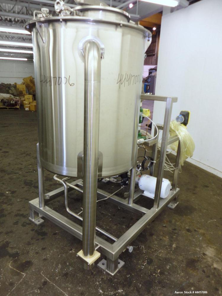 750 Liter Stainless Steel Northland Stainless Tank, Model 2065LV