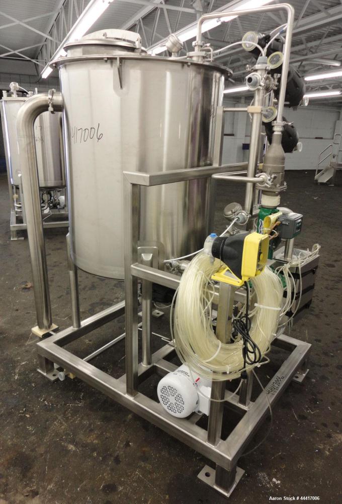 750 Liter Stainless Steel Northland Stainless Tank, Model 2065LV