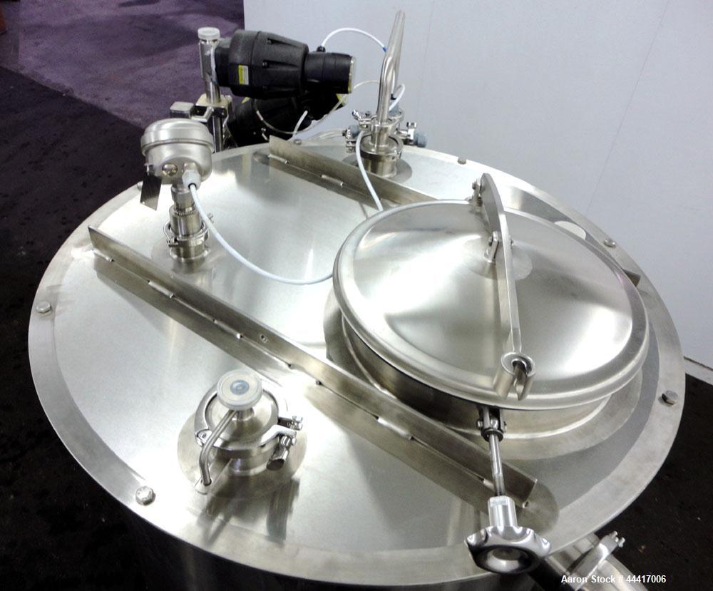 750 Liter Stainless Steel Northland Stainless Tank, Model 2065LV