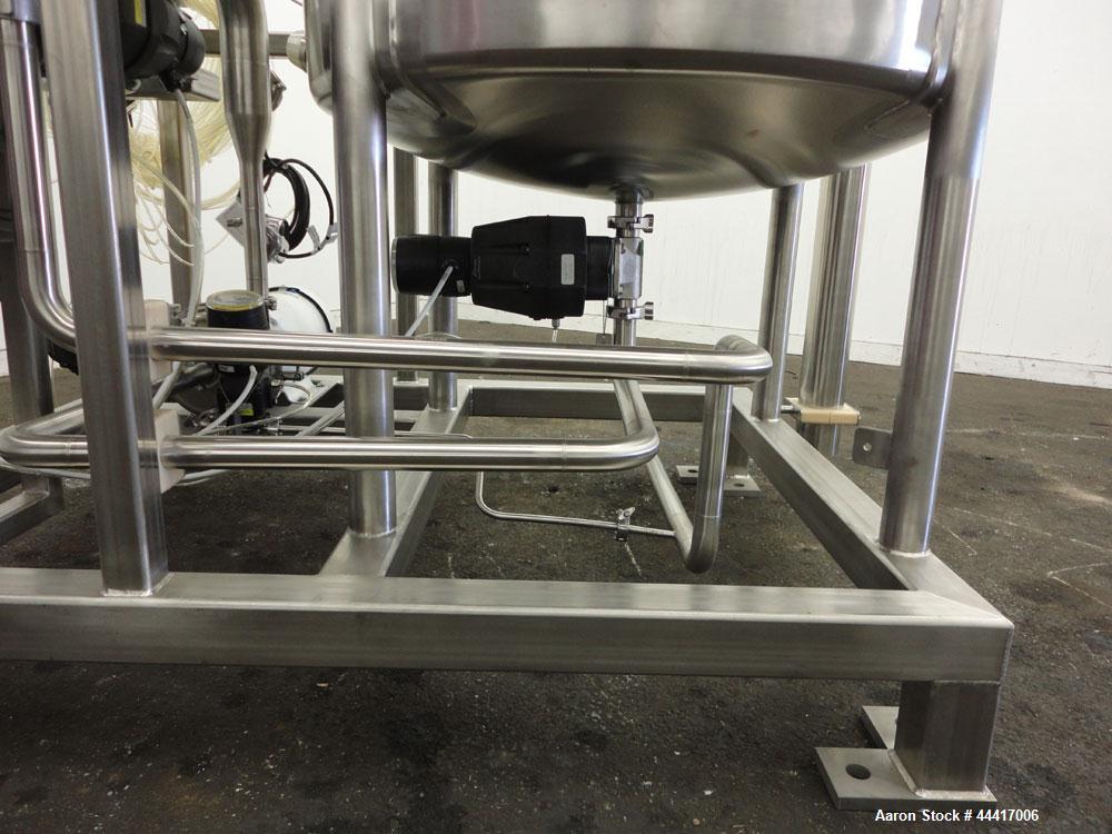 750 Liter Stainless Steel Northland Stainless Tank, Model 2065LV