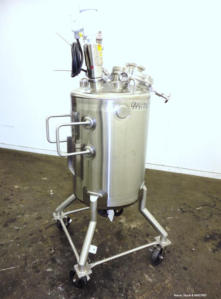 Unused- Northland Stainless Pressure Tank, 200 Liter (52.8 Gallon), 316 L Stainless Steel, Vertical.  24" Diameter x 30-1/2" straight side, dished top and bottom.  Internal rated  50 psi/full vacuum ...