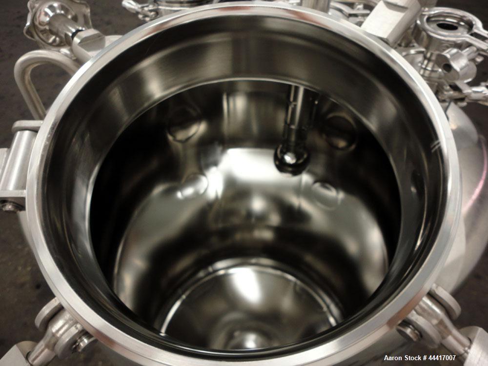 Unused- Northland Stainless Pressure Tank, 200 Liter (52.8 Gallon), 316 L Stainless Steel, Vertical.  24" Diameter x 30-1/2" straight side, dished top and bottom.  Internal rated  50 psi/full vacuum ...