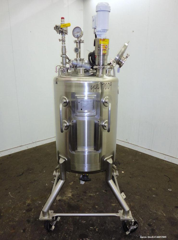 Unused- Northland Stainless Pressure Tank, 200 Liter (52.8 Gallon), 316 L Stainless Steel, Vertical.  24" Diameter x 30-1/2" straight side, dished top and bottom.  Internal rated 50 psi/full vacuum a...