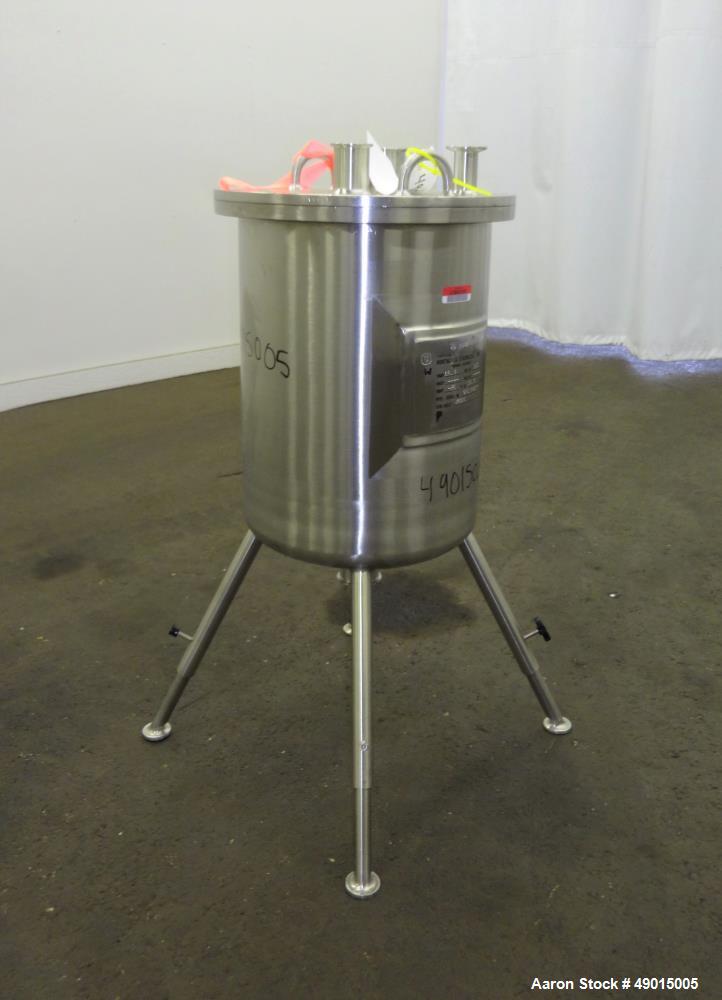 Used Northland Stainless Tank, Approximately 9 Gallon, 316 Stainless Steel, Ver