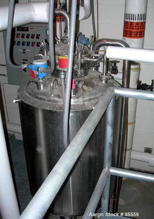 USED: Northland stainless pressure tank, 60 gallon, 316L stainless steel, vertical. 12" diameter x 29" straight side, dish top and bottom. Internal rated FV/50 psi at 350 degrees F. Openings: top 1-1...