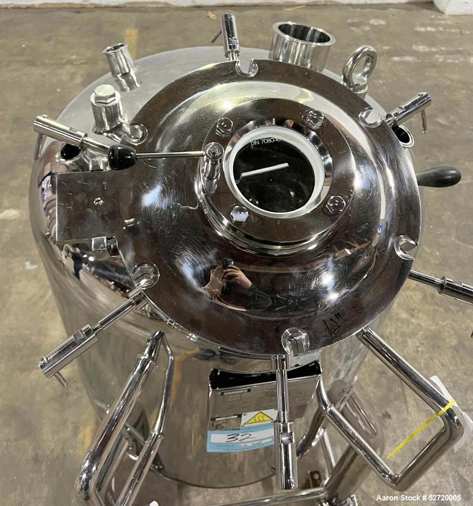 Olsa 250 Liter Vertical 316L Stainless Steel Pressure Tank