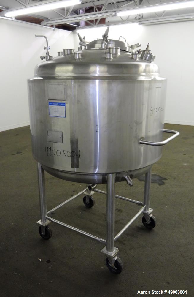 Used Mueller Pressure Tank, 590 Liter (155.86 Gallon).