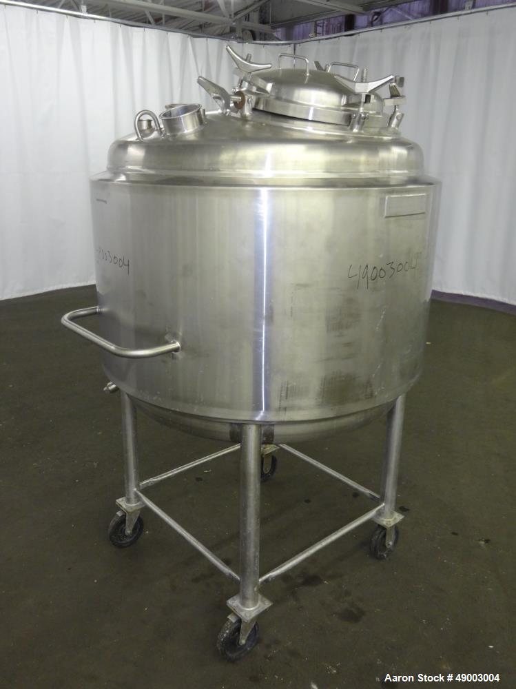 Used Mueller Pressure Tank, 590 Liter (155.86 Gallon).
