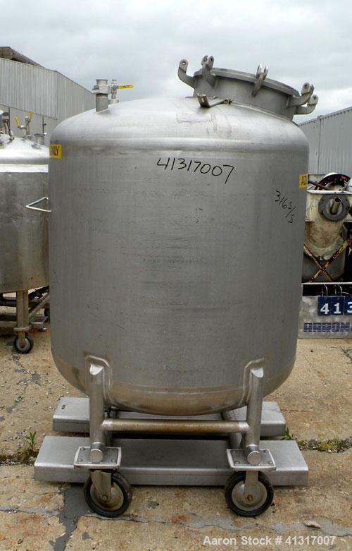 Used Mueller Tank, 275 Gallon, Model F, 316 Stainless Steel, Vertical. 46’’ diameter x 36’’ straight side, dish top and bottom. Internal rated to 15 psi. Openings: top (2) 2’’ NPT, 18’’ manway, no co...
