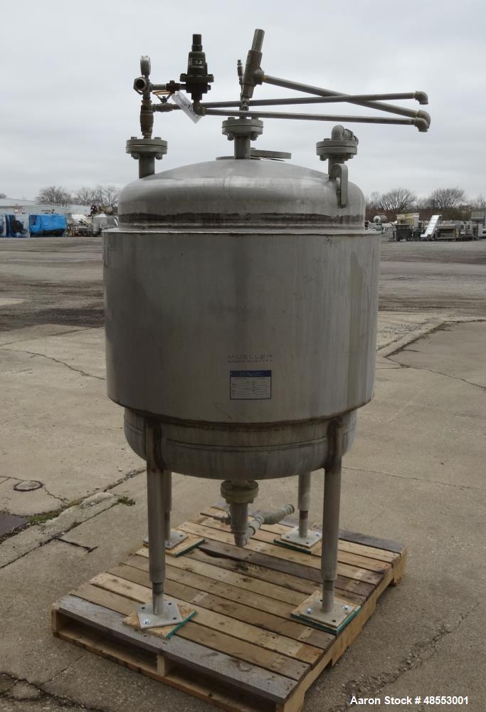Used Paul Mueller Pressure Tank, 100 Gallon, 304 Stainless Steel, Vertical.