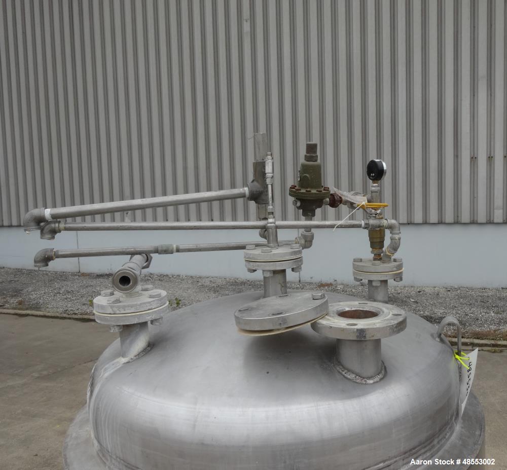 Used Paul Mueller Pressure Tank, 100 Gallon, 304 Stainless Steel, Vertical.