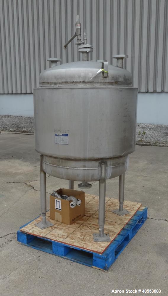 Used Paul Mueller Pressure Tank, 100 Gallon, 304 Stainless Steel, Vertical.