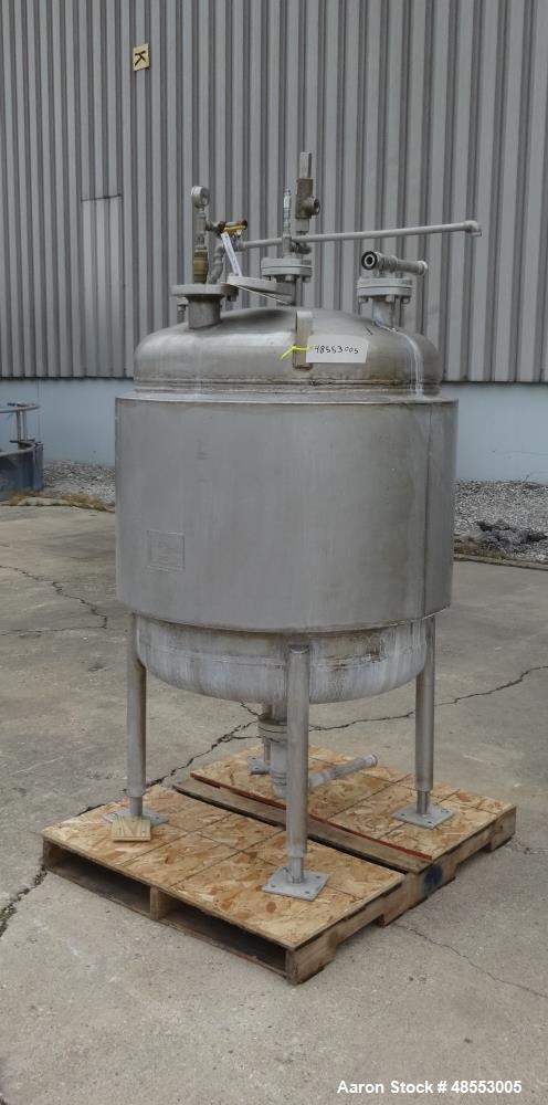 Used Paul Mueller Pressure Tank, 100 Gallon, 304 Stainless Steel, Vertical.