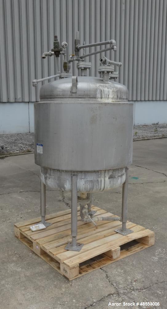 Used Paul Mueller Tank, 100 Gallon, 304 Stainless Steel, Vertical.