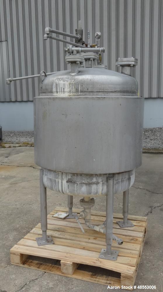 Used Paul Mueller Tank, 100 Gallon, 304 Stainless Steel, Vertical.