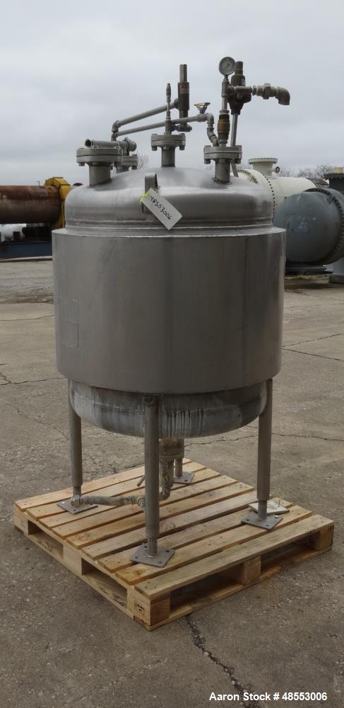 Used Paul Mueller Tank, 100 Gallon, 304 Stainless Steel, Vertical.