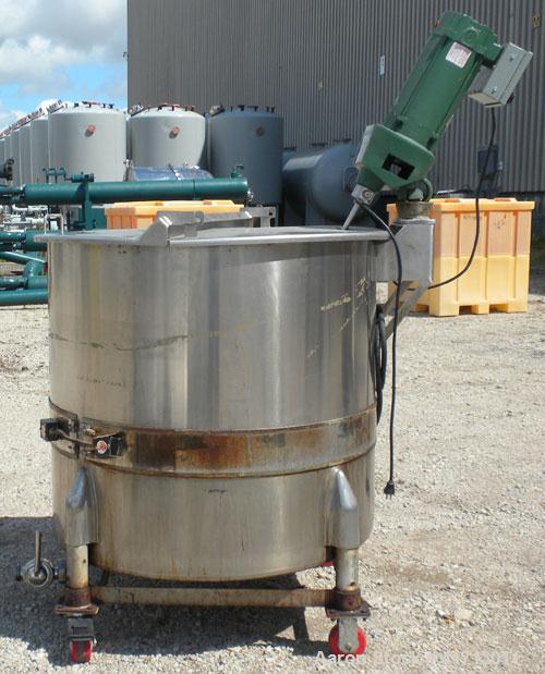 Used Perma San Tank, 170 Gallon, Model 170 GAL OVS, 316 Stainless Steel, Vertical.  38 1/2" diameter x 35 1/2" straight side, flat top with hinged cover, sloped bottom.  Lightnin model XJ-33 clamp on...