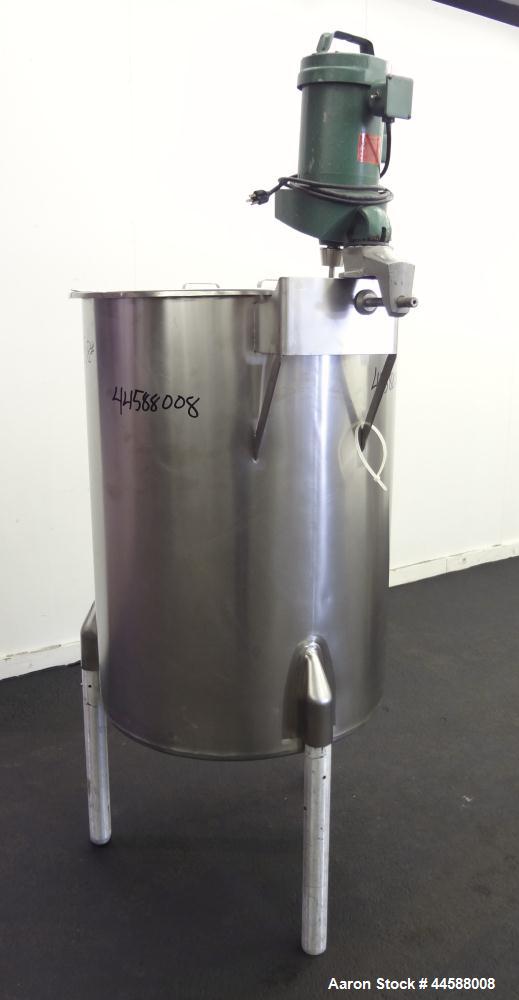 Used Perma-San Tank, 120 Gallons, Model OVS, 316 Stainless Steel, Vertical. Approximately 30" diameter x 41" straight side, open top with 1/2 hinged covers, sloped bottom.  Clamp on Lightnin agitator...