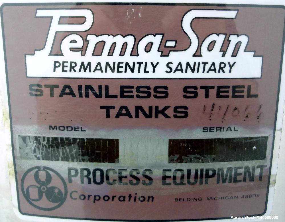 Used Perma-San Tank, 120 Gallons, Model OVS, 316 Stainless Steel, Vertical. Approximately 30" diameter x 41" straight side, open top with 1/2 hinged covers, sloped bottom.  Clamp on Lightnin agitator...