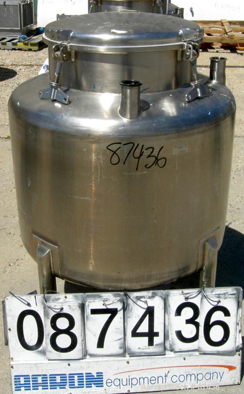 USED: Perma San tank, 80 gallon, 316 stainless steel, vertical. 32" diameter x 22" straight side, dish top and bottom. Openings: top (2) 2" tri clamp, 20" manway with cover; 2" tri clamp center botto...