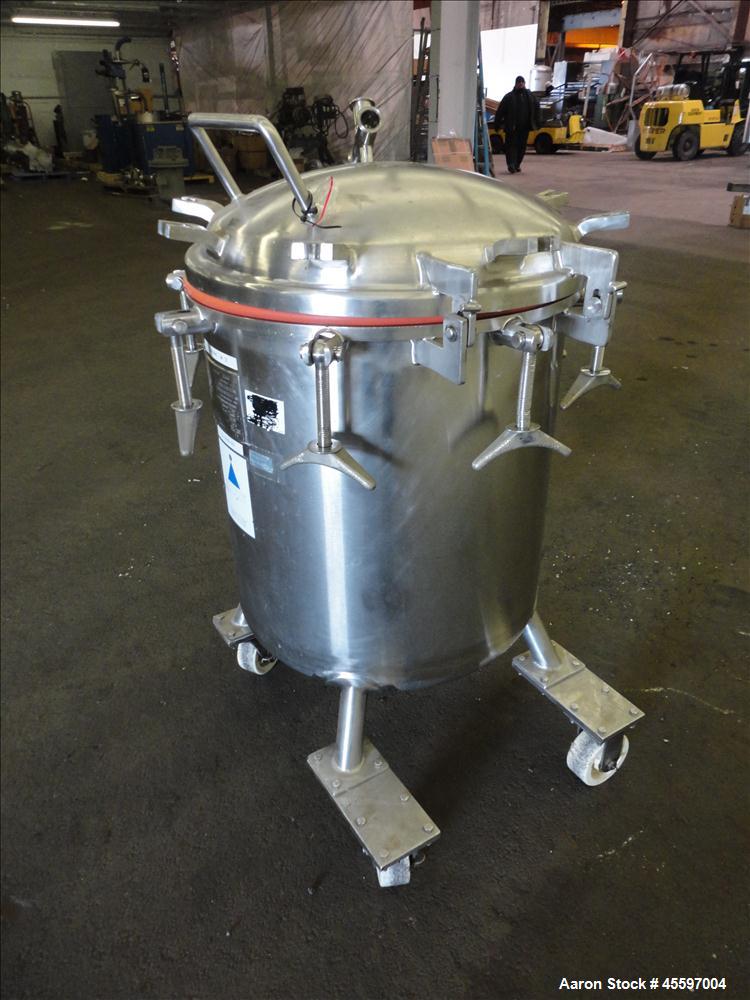 Used- 200 Liter Stainless Steel Pressure Tank