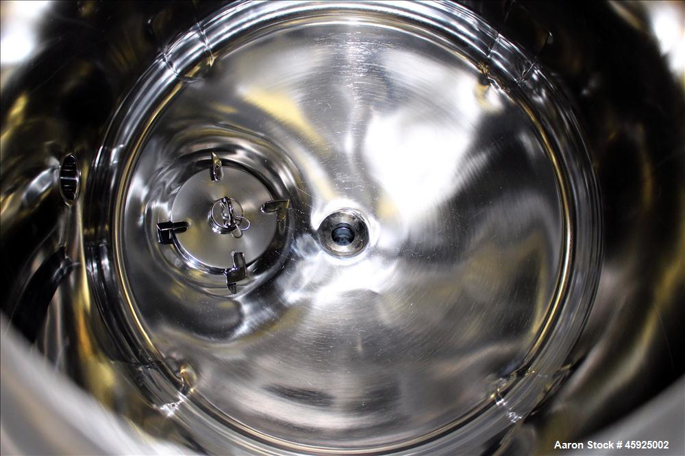 Used Precision Stainless Pressure Tank, 52.8 Gallon (200 Liter), 316L Stainless Steel, Vertical. 26" Diameter x 24" straight side. Dished top and bottom. Internal rated 35 psi at -20 to 250 degrees F...