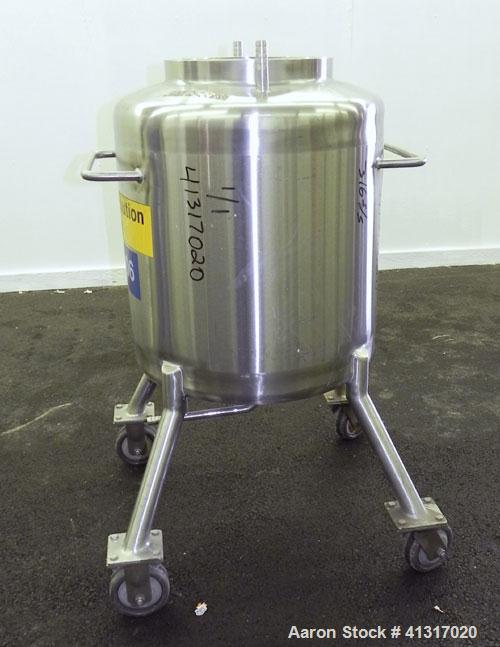 Used- 26 Gallon Stainless Steel Precision Stainless Pressure Tank