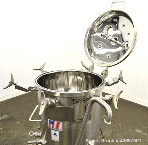 Used Precision Stainless Pressure Tank, 39.6 Gallon (150 Liter), 316L Stainless Steel, Vertical.  22-1/2” Diameter x 24” straight side, dished clamp on top, dished bottom.  Internal rated 67.5 psi at...