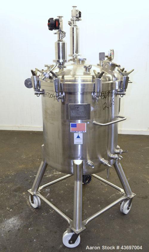Used Precision Stainless Pressure Tank, 66 Gallon (250 Liter), 316L Stainless Steel, Vertical.  28” Diameter x 28” straight side, dished clamp on top, dished bottom. Internal rated 55.4 psi at –20 to...