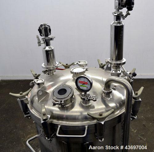 Used Precision Stainless Pressure Tank, 66 Gallon (250 Liter), 316L Stainless Steel, Vertical.  28” Diameter x 28” straight side, dished clamp on top, dished bottom. Internal rated 55.4 psi at –20 to...
